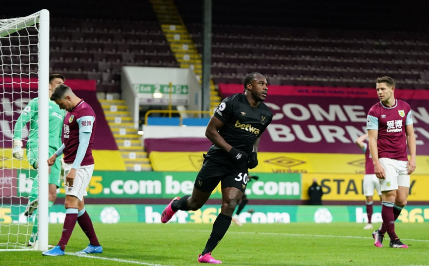 West Ham tiếp tục hâm nóng cuộc đua top 4 Ngoại hạng Anh