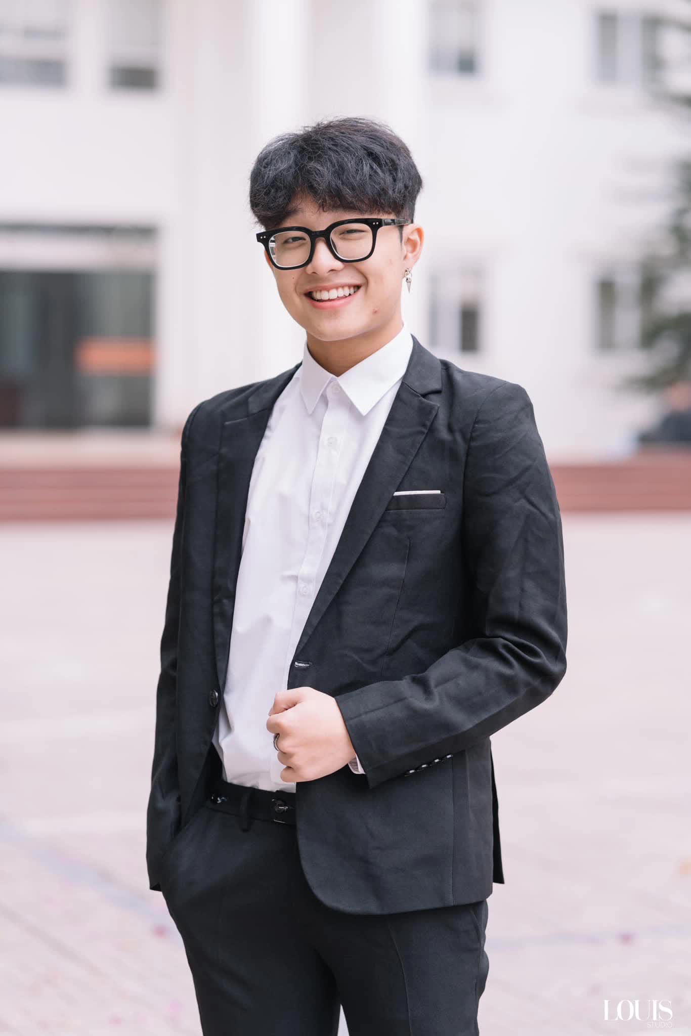 Con Trai C Ng L L T X C Th Nh Hot Boy V N Tr Ng Tu I Ngo I V I N Trai C N C I M