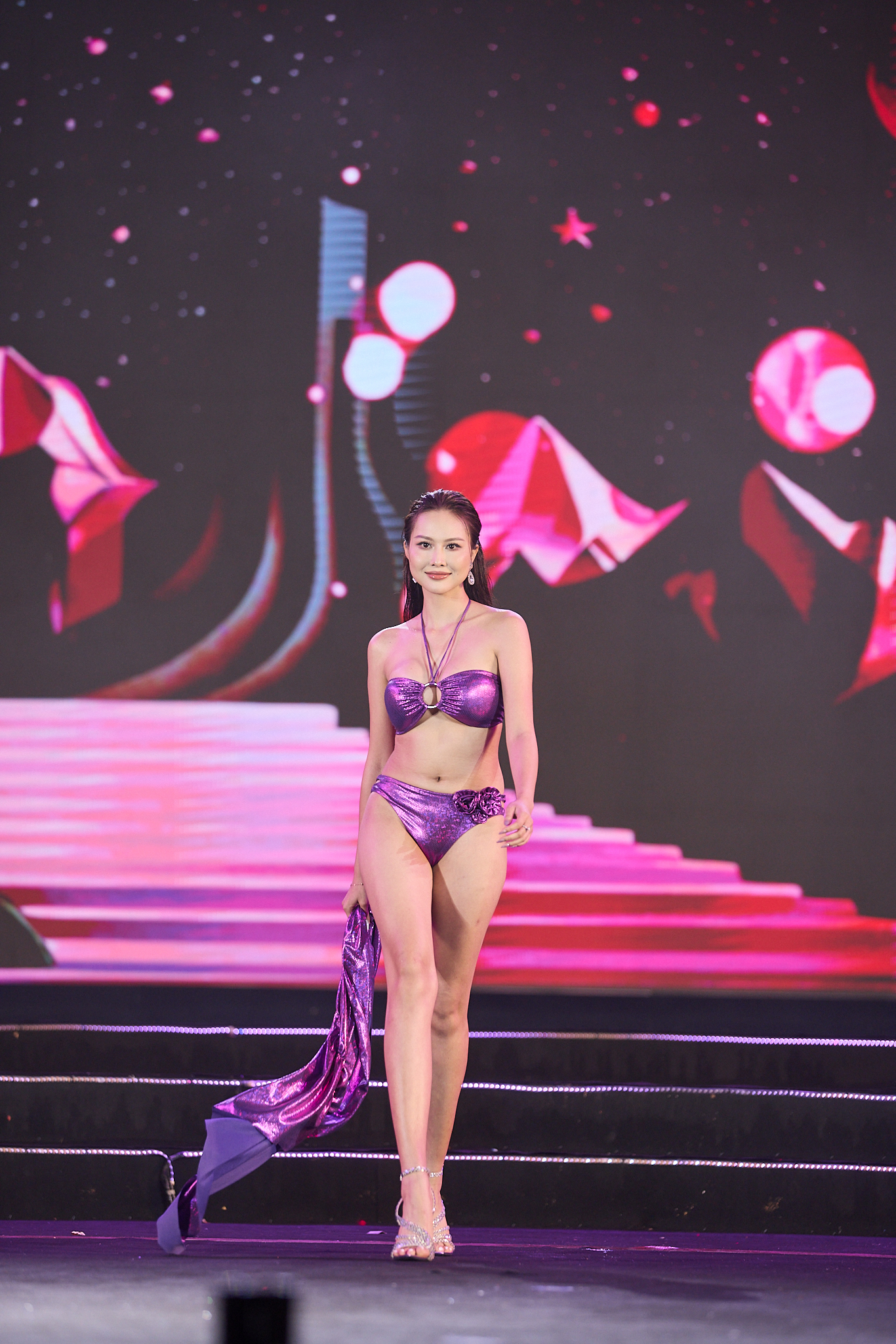 Bán kết Hoa hậu Du lịch Việt Nam Các thí sinh bốc lửa với bikini