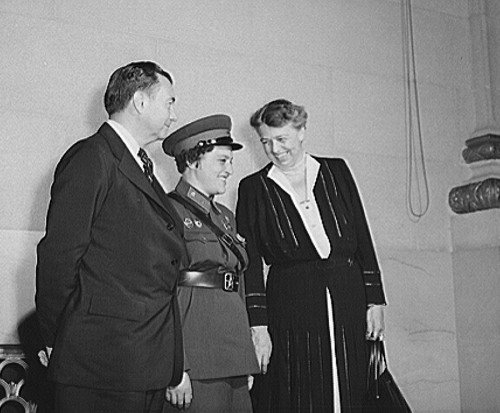 Lyudmila và đệ nhất phu nhân Eleanor Roosevelt tại Washington, D.C