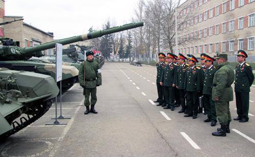 Việt Nam đã sở hữu xe tăng T-72 từ gần 10 năm trước? - Ảnh 4. Việt Nam đã sở hữu xe tăng T-72 từ gần 10 năm trước? - Ảnh 4.