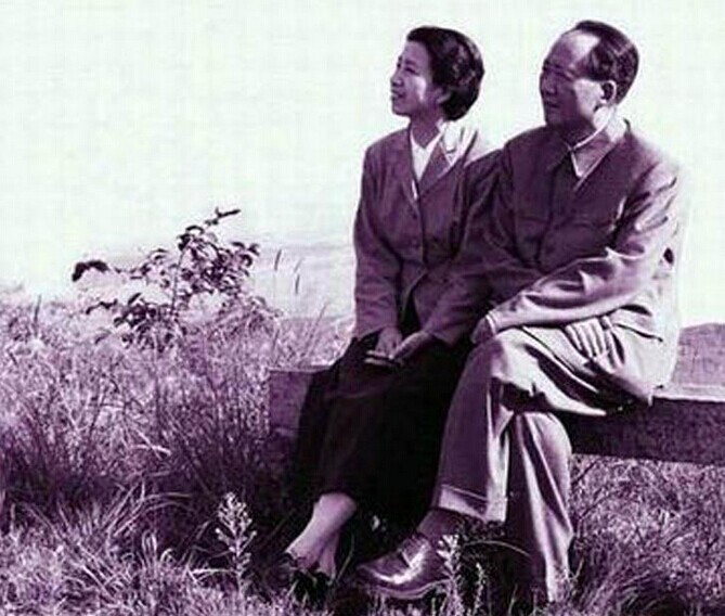 Bí ẩn xung quanh cái chết đầy tranh cãi của kẻ tội đồ số 1 Trung Nam Hải - Ảnh 4. Bí ẩn xung quanh cái chết đầy tranh cãi của kẻ tội đồ số 1 Trung Nam Hải - Ảnh 4.