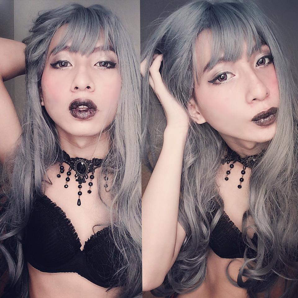 Chàng trai diện trang phục kỳ quái đi dạo trên phố Nguyễn Huệ - Ảnh 5. Chàng trai diện trang phục kỳ quái đi dạo trên phố Nguyễn Huệ - Ảnh 5.