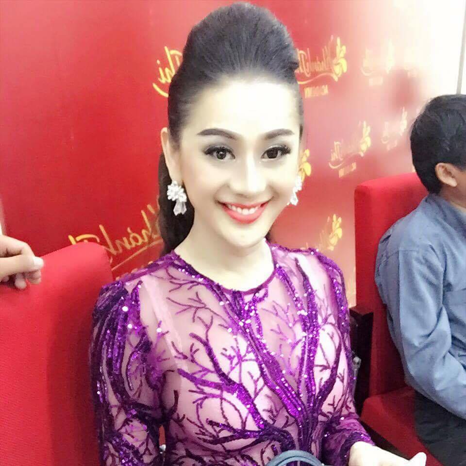 Lâm Chi Khanh: Tôi đi cúng Tổ chứ đâu có lễ chùa? - Ảnh 2. Lâm Chi Khanh: Tôi đi cúng Tổ chứ đâu có lễ chùa? - Ảnh 2.