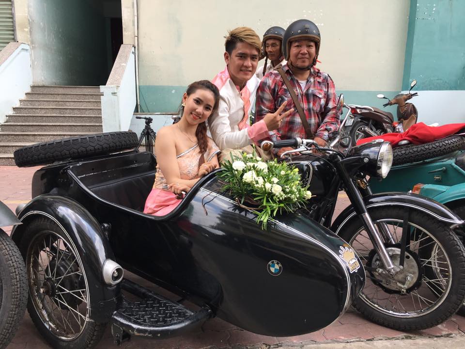 Dàn rước dâu hoành tráng, gây náo loạn phố Sài thành - Ảnh 5. Dàn rước dâu hoành tráng, gây náo loạn phố Sài thành - Ảnh 5.