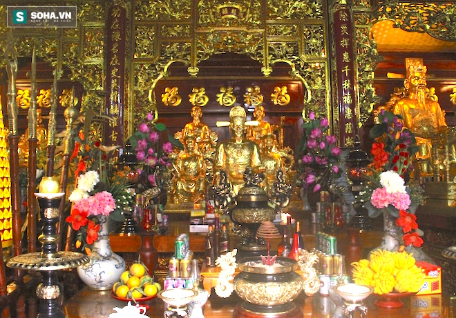 Những pho tượng dát vàng trong đền thờ độc đáo bậc nhất Việt Nam - Ảnh 26.