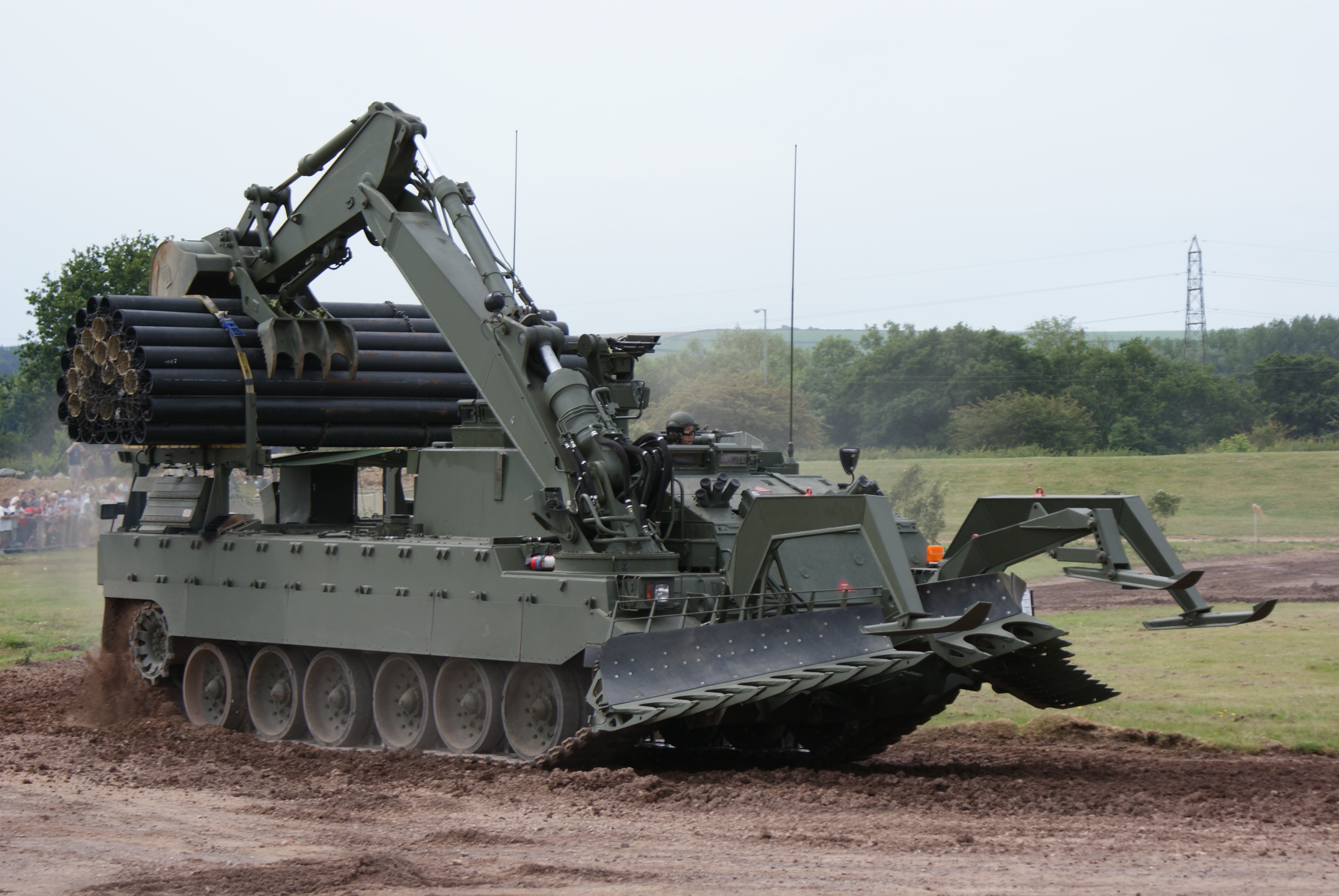 Những chiếc xe công binh tuyệt vời nhất thế giới! - Ảnh 8. Những chiếc xe công binh tuyệt vời nhất thế giới! - Ảnh 8.