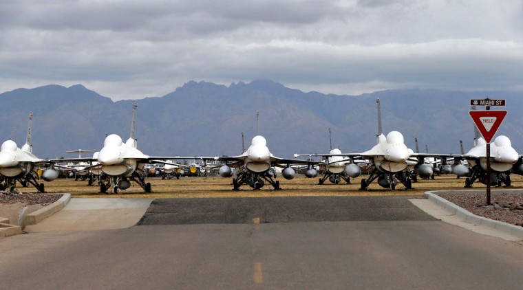 Tai nạn máy bay L-39 khiến Việt Nam từ bỏ ý định mua F-16, P-3C? - Ảnh 2. Tai nạn máy bay L-39 khiến Việt Nam từ bỏ ý định mua F-16, P-3C? - Ảnh 2.