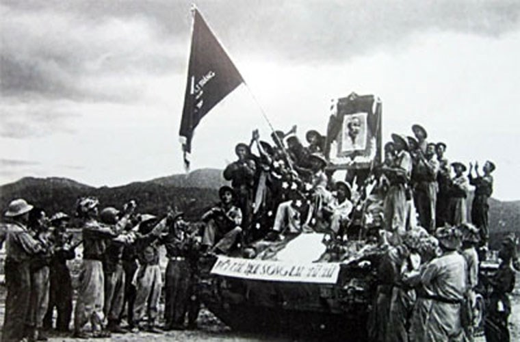 Đại tá Việt Nam: Xe tăng Điện Biên Phủ - Bất ngờ thú vị! - Ảnh 2. Đại tá Việt Nam: Xe tăng Điện Biên Phủ - Bất ngờ thú vị! - Ảnh 2.