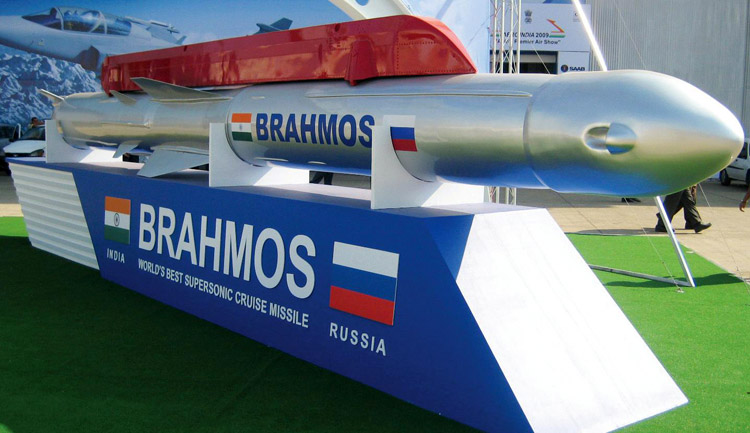 Đáng mua: Tên lửa Brahmos đánh trúng mọi mục tiêu! - Ảnh 2. Đáng mua: Tên lửa Brahmos đánh trúng mọi mục tiêu! - Ảnh 2.