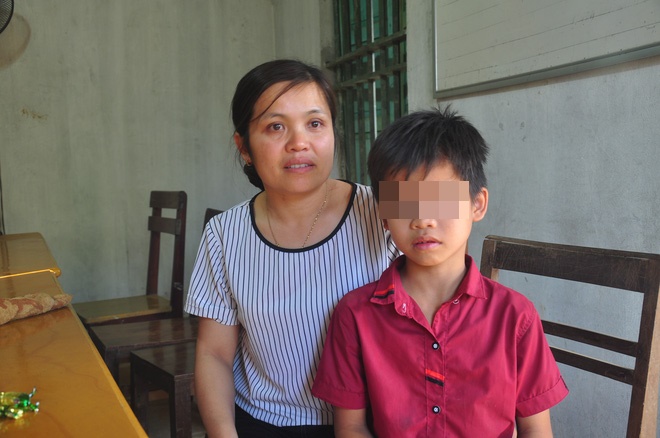 Vụ cuốn chăn khiêng thi thể về nhà: Vay mượn khắp nơi mới đủ tiền mua quan tài - Ảnh 2. Vụ cuốn chăn khiêng thi thể về nhà: Vay mượn khắp nơi mới đủ tiền mua quan tài - Ảnh 2.