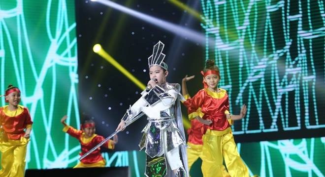 Đông Nhi ôm mặt khóc khi phải làm điều này ở The Voice Kids - Ảnh 6.