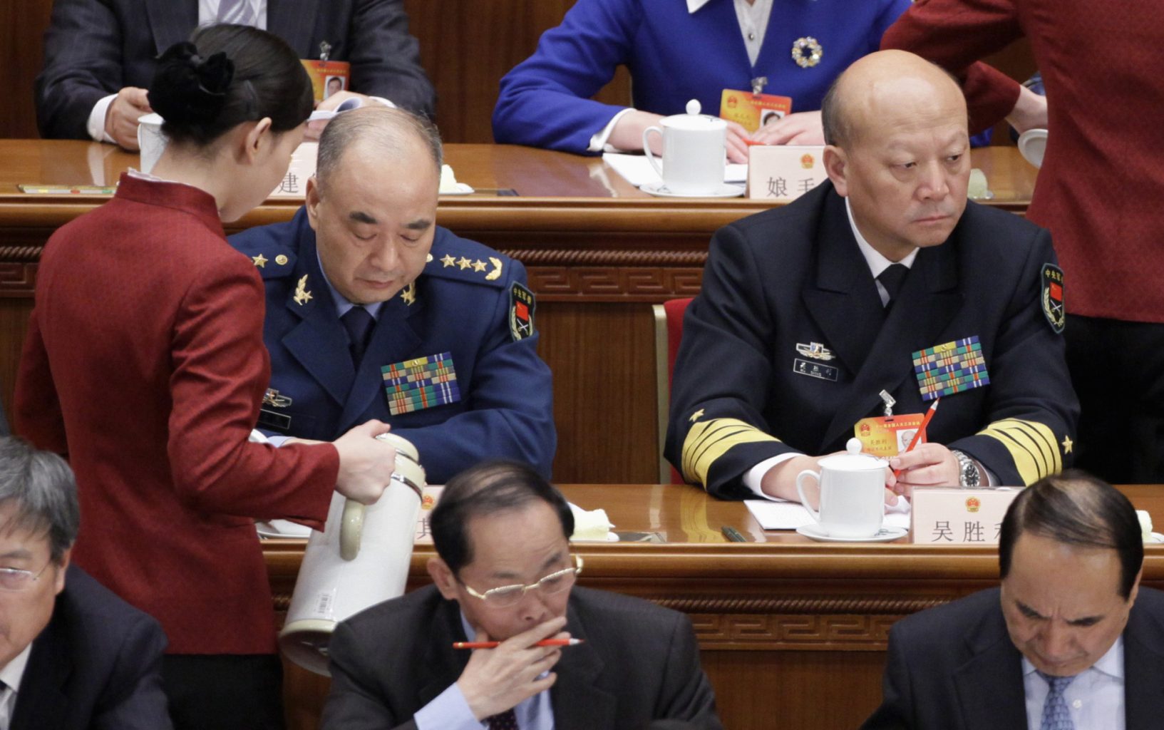 Động cơ nào khiến Tập Cận Bình bất chấp rủi ro trên biển Đông? - Ảnh 3. Động cơ nào khiến Tập Cận Bình bất chấp rủi ro trên biển Đông? - Ảnh 3.