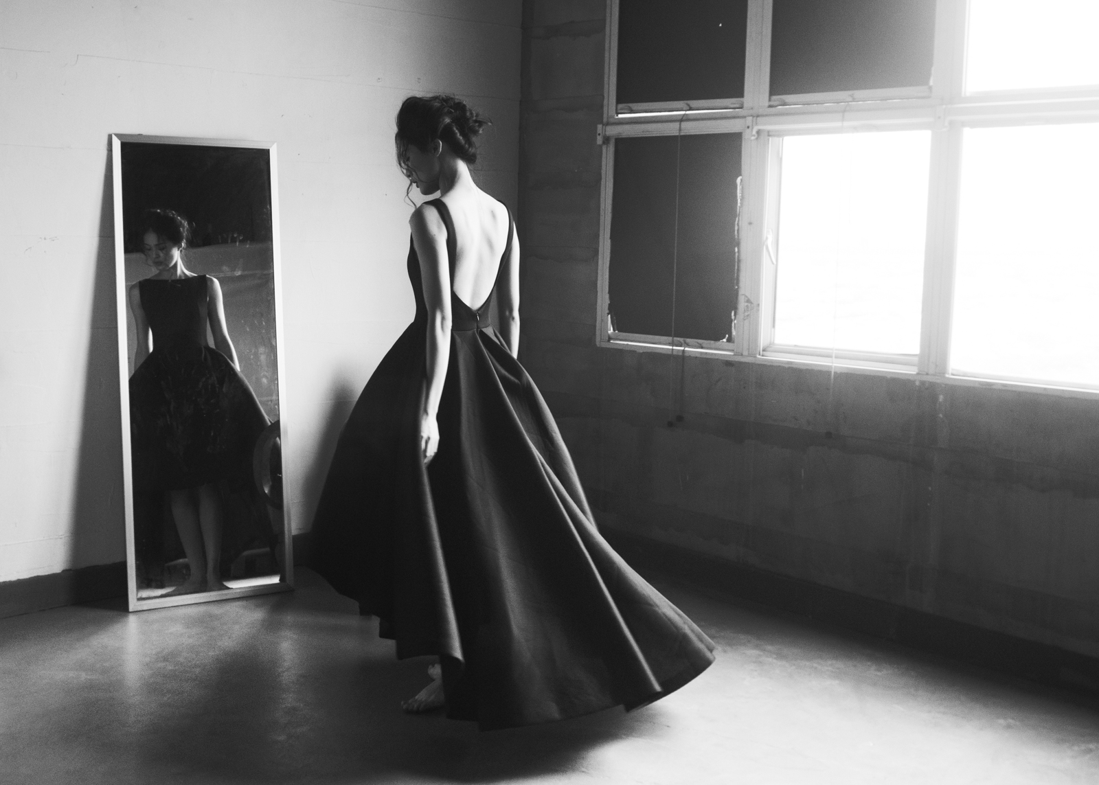 Bị chê diễn xuất đơ, bạn gái Cường Đô la tung ảnh gợi cảm - Ảnh 3. Bị chê diễn xuất đơ, bạn gái Cường Đô la tung ảnh gợi cảm - Ảnh 3.