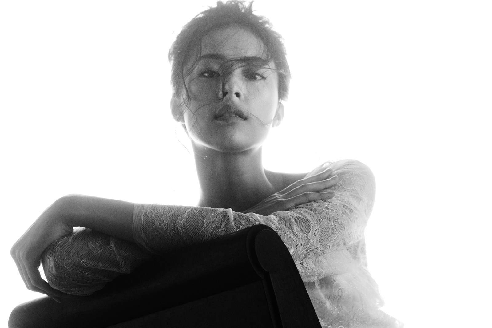 Bị chê diễn xuất đơ, bạn gái Cường Đô la tung ảnh gợi cảm - Ảnh 8. Bị chê diễn xuất đơ, bạn gái Cường Đô la tung ảnh gợi cảm - Ảnh 8.