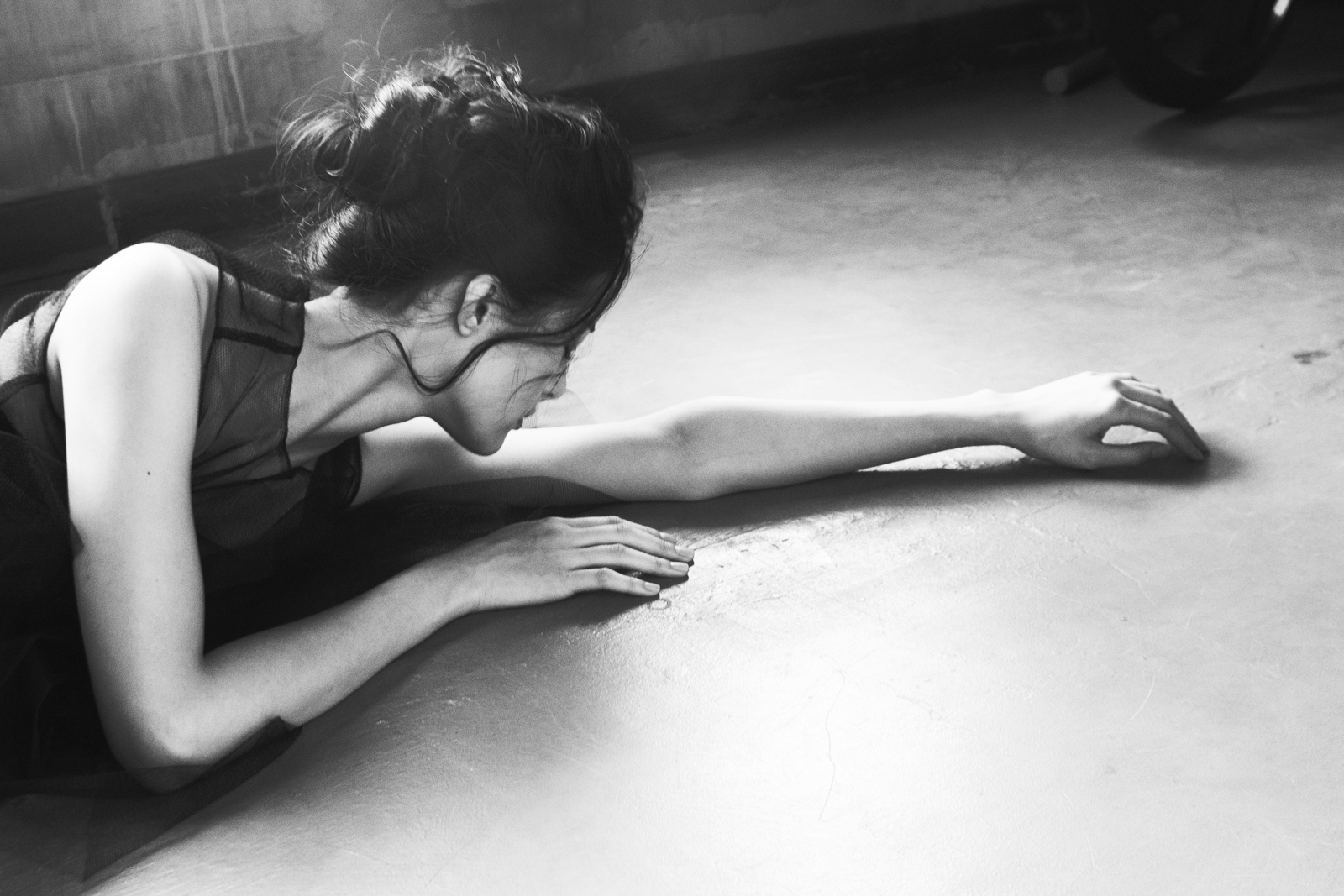 Bị chê diễn xuất đơ, bạn gái Cường Đô la tung ảnh gợi cảm - Ảnh 5. Bị chê diễn xuất đơ, bạn gái Cường Đô la tung ảnh gợi cảm - Ảnh 5.