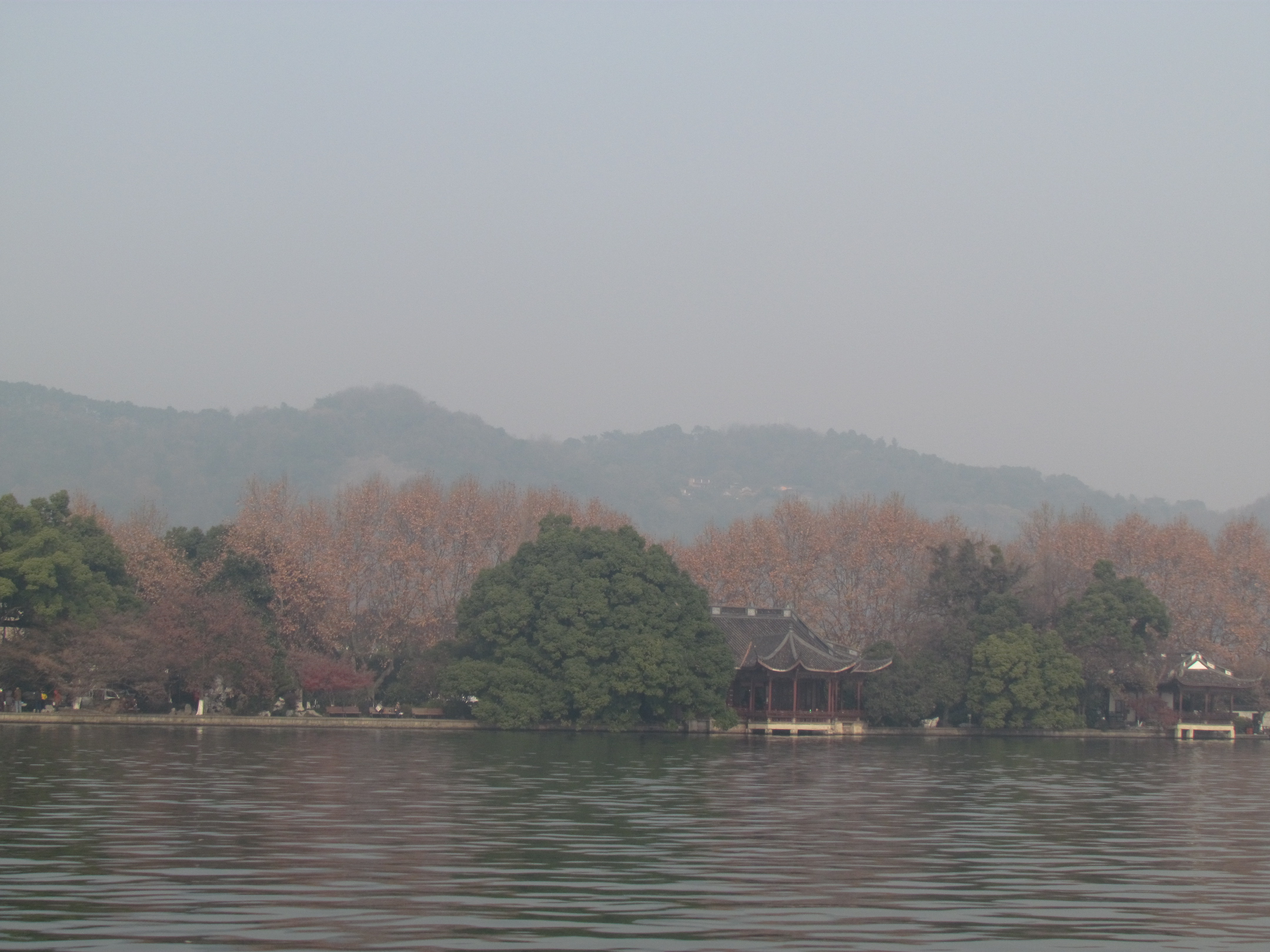 Từ Hồ Tây thèm khát nhìn hồ ở bên... Tây - Ảnh 3. Từ Hồ Tây thèm khát nhìn hồ ở bên... Tây - Ảnh 3.