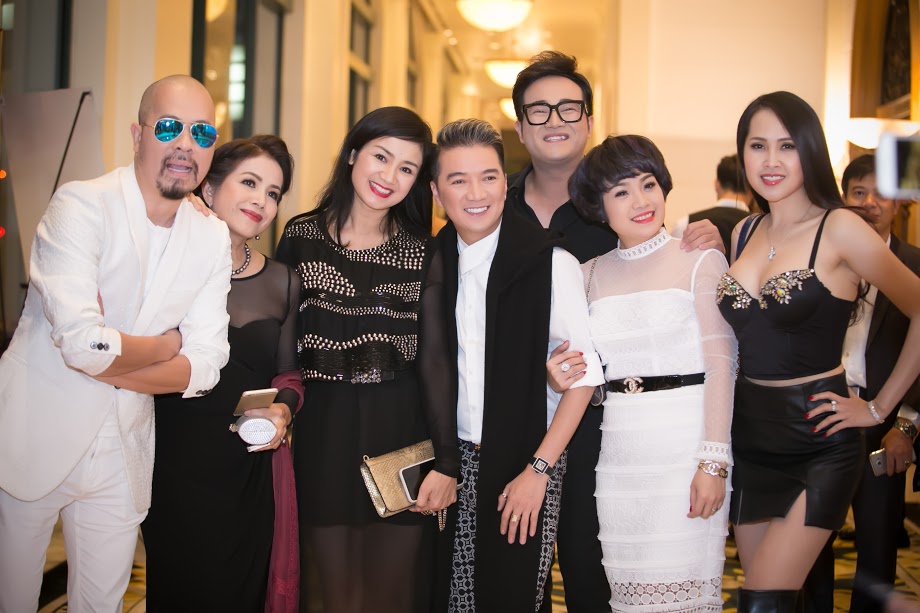 Đàm Vĩnh Hưng gây chú ý - Ảnh 13. Đàm Vĩnh Hưng gây chú ý - Ảnh 13.