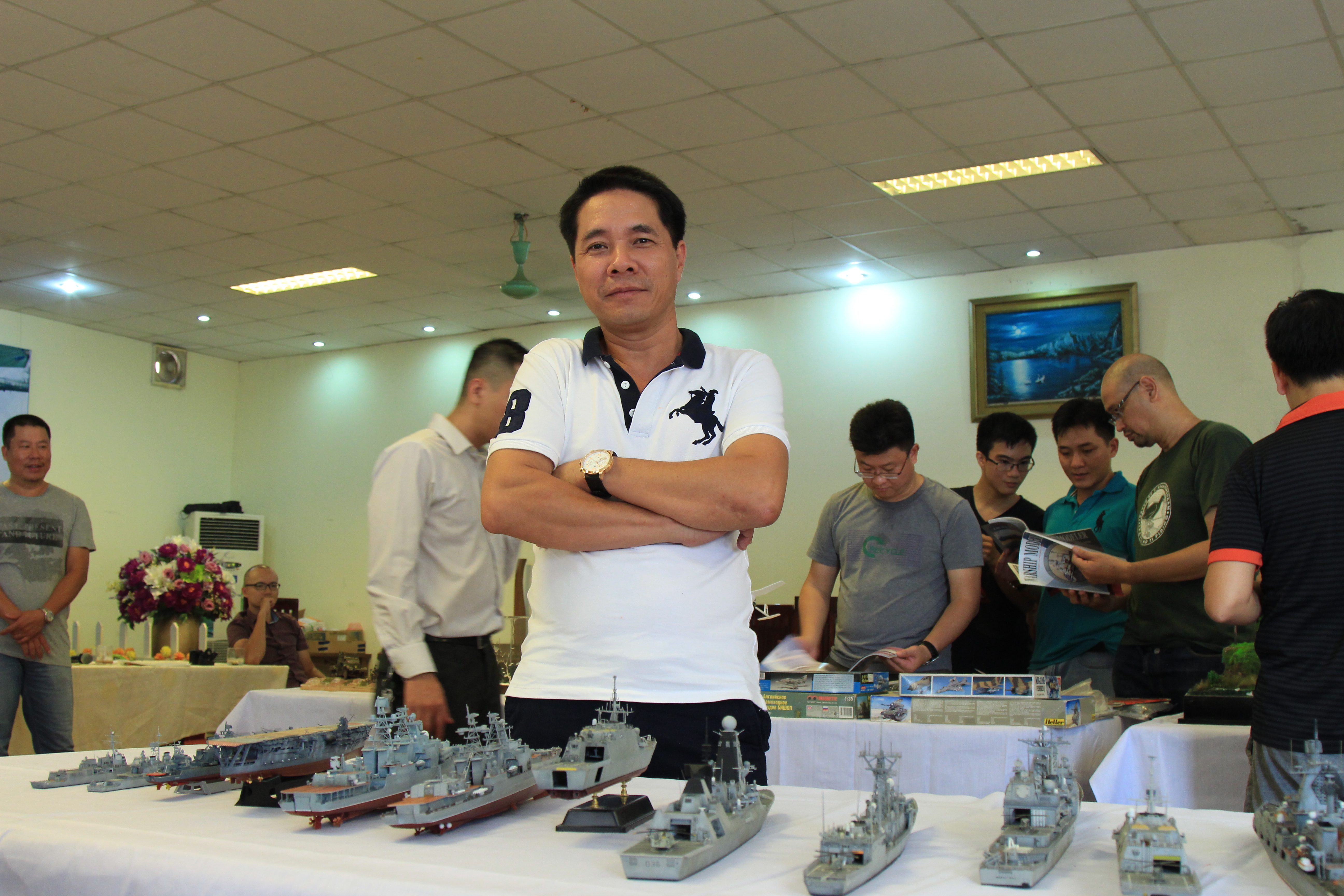 T-72B3, T-90, Su-30SM, Su-35 bất ngờ đồng loạt lộ diện tại Hà Nội - Ảnh 6. T-72B3, T-90, Su-30SM, Su-35 bất ngờ đồng loạt lộ diện tại Hà Nội - Ảnh 6.