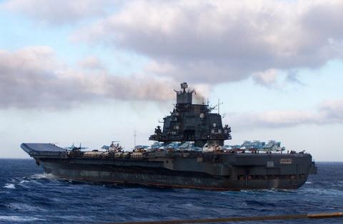 Hải quân Nga kỷ niệm trăm năm truyền thống chỉ với 1 TSB - Ảnh 1.