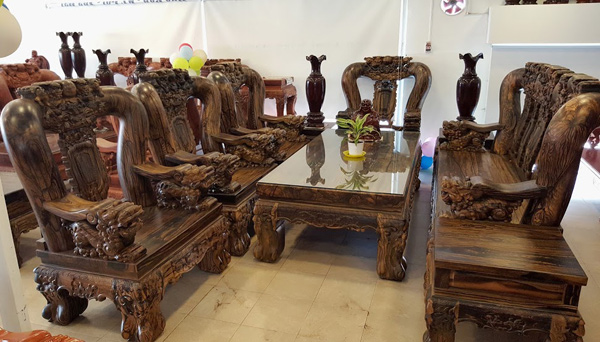 Chiêm ngưỡng vật phẩm tiền tỷ quý hiếm của giới nhà giàu Việt - Ảnh 1.