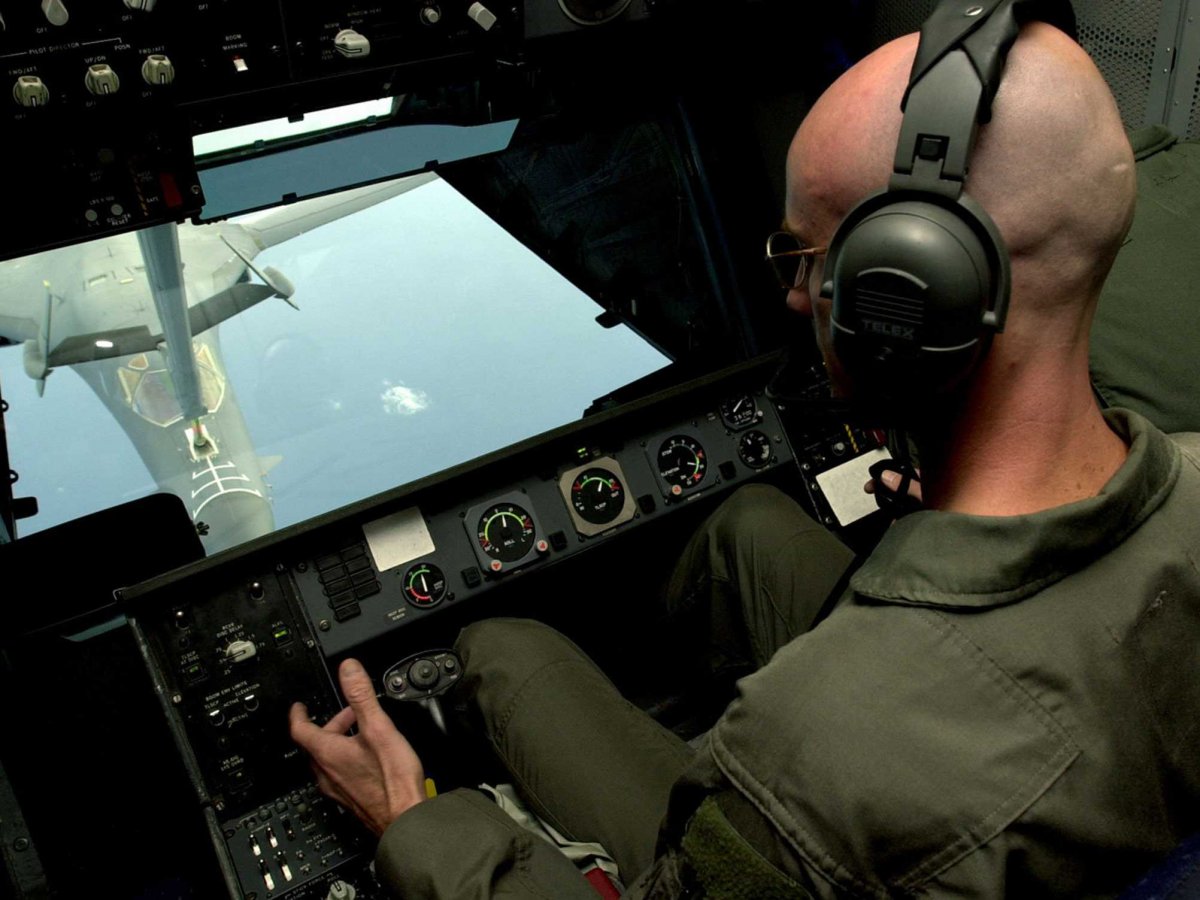 Uy lực máy bay ném bom Mỹ sắp điều tới nắn gân Trung Quốc - Ảnh 11. Uy lực máy bay ném bom Mỹ sắp điều tới nắn gân Trung Quốc - Ảnh 11.