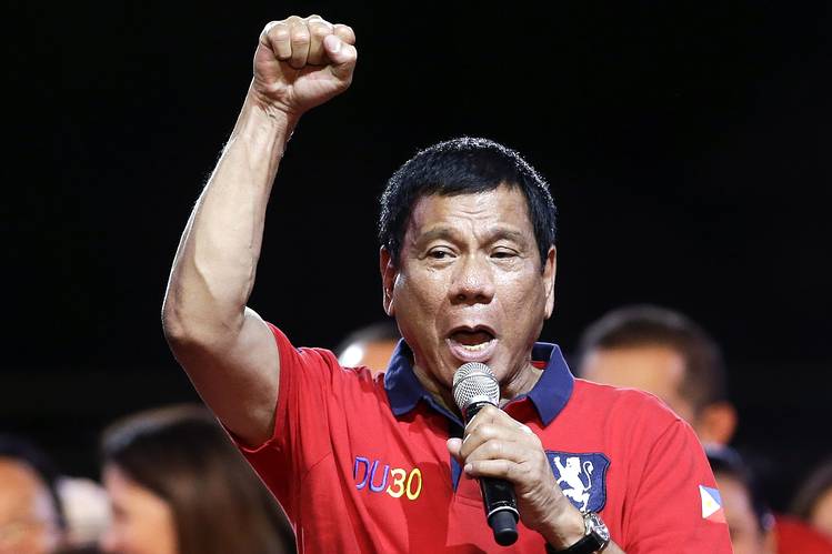 Dưới thời Duterte, Philippines sẽ dâng Scarborough cho TQ? - Ảnh 2. Dưới thời Duterte, Philippines sẽ dâng Scarborough cho TQ? - Ảnh 2.