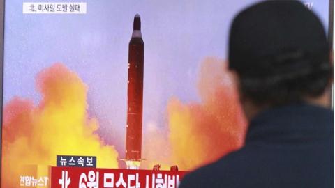  Sự nguy hiểm đằng sau việc tên lửa Triều Tiên phát nổ  - Ảnh 1.