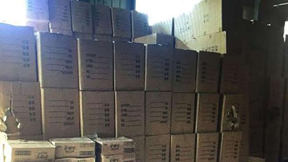 Hơn 10 triệu gói băng vệ sinh rởm bủa vây làng quê: Chị em cẩn thận tiền mất tật mang - Ảnh 1. Hơn 10 triệu gói băng vệ sinh rởm bủa vây làng quê: Chị em cẩn thận tiền mất tật mang - Ảnh 1.