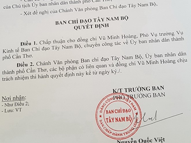 Vụ phó 26 tuổi: Gia đình có điều kiện nên không nhận lương - Ảnh 3. Vụ phó 26 tuổi: Gia đình có điều kiện nên không nhận lương - Ảnh 3.