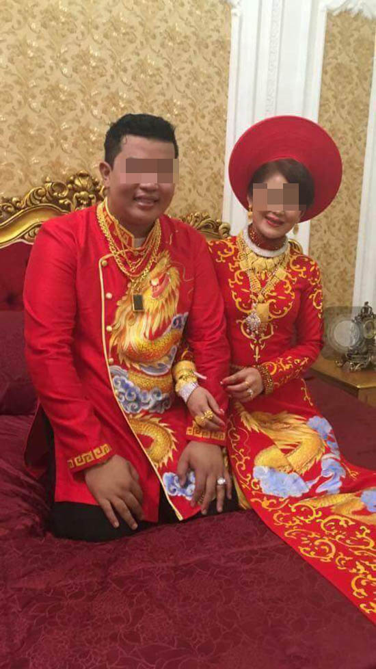 Việt Nam: Choáng với đám cưới của cặp đôi không có gì nhiều ngoài vàng - Ảnh 2.