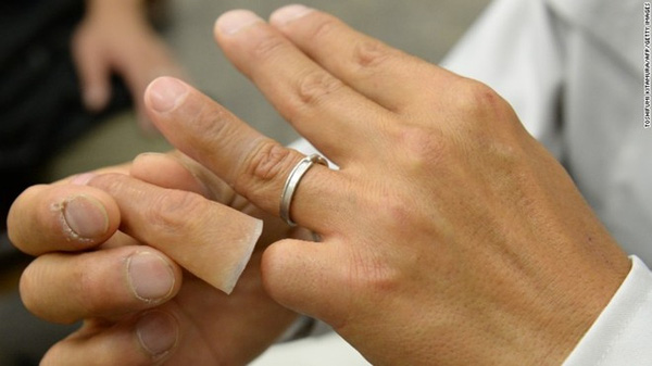 Cuộc sống đầy bạo lực, ma túy và tình dục của phụ nữ trong giới mafia khét tiếng ở Nhật Bản - Ảnh 2. Cuộc sống đầy bạo lực, ma túy và tình dục của phụ nữ trong giới mafia khét tiếng ở Nhật Bản - Ảnh 2.