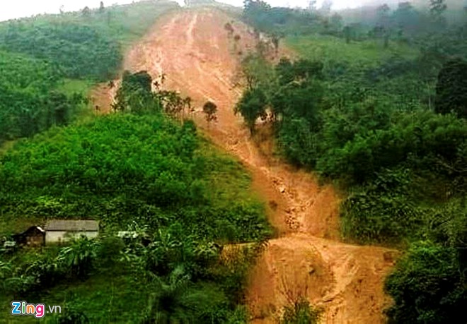 Bé trai 11 tuổi tử nạn do lở núi - Ảnh 3.