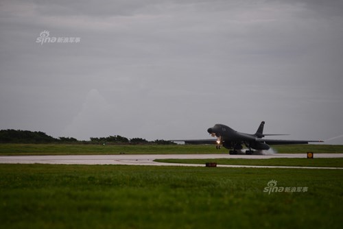 [ẢNH] Máy bay ném bom B-1B Lancer của Mỹ xuất hiện ở đảo Guam - Ảnh 3.
