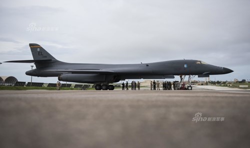 [ẢNH] Máy bay ném bom B-1B Lancer của Mỹ xuất hiện ở đảo Guam - Ảnh 4.