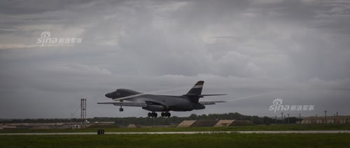 [ẢNH] Máy bay ném bom B-1B Lancer của Mỹ xuất hiện ở đảo Guam - Ảnh 6.