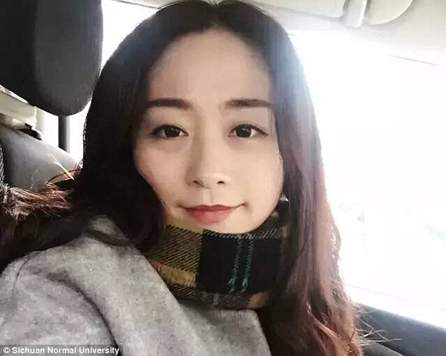 Trường đại học nổi tiếng với giáo viên xinh như hot girl - Ảnh 9.