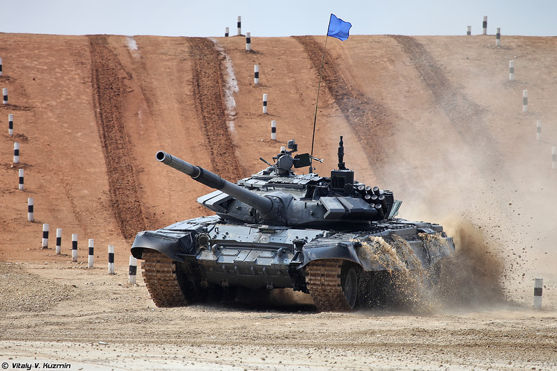 Vì sao nhất thiết phải mua ngôi sao T-72B3 kèm xe tăng T-90? - Ảnh 1. Vì sao nhất thiết phải mua ngôi sao T-72B3 kèm xe tăng T-90? - Ảnh 1.