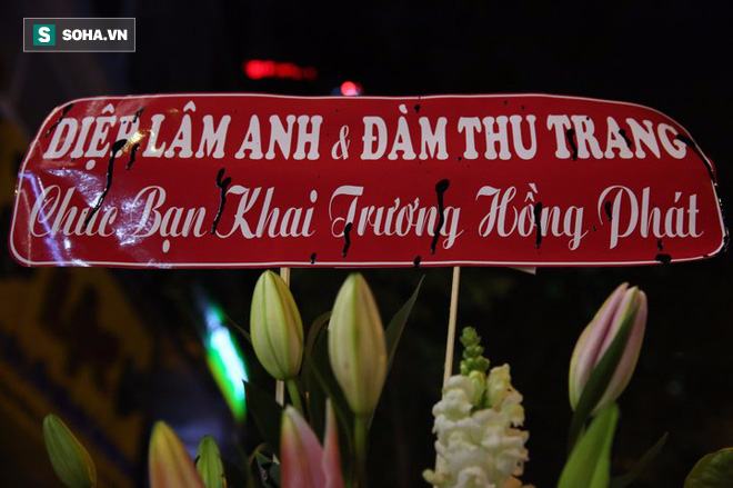 Vừa khai trương, cửa hàng của HH Phạm Hương đã gặp hạn: Sáng bị ném mắm tôm, chiều hắt sơn đen - Ảnh 5.