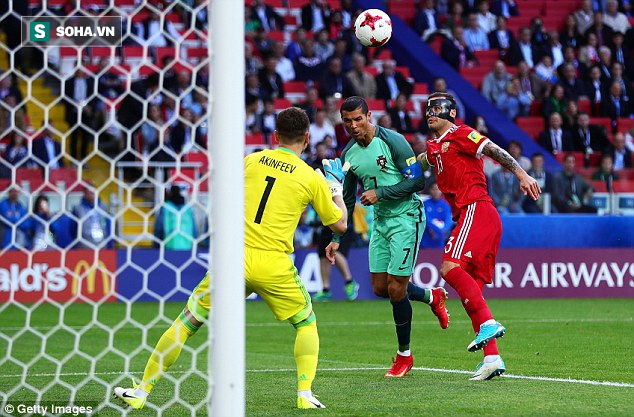 Ronaldo lên cơn điên, Bồ Đào Nha nhẹ nhàng hạ gục chủ nhà - Ảnh 2.