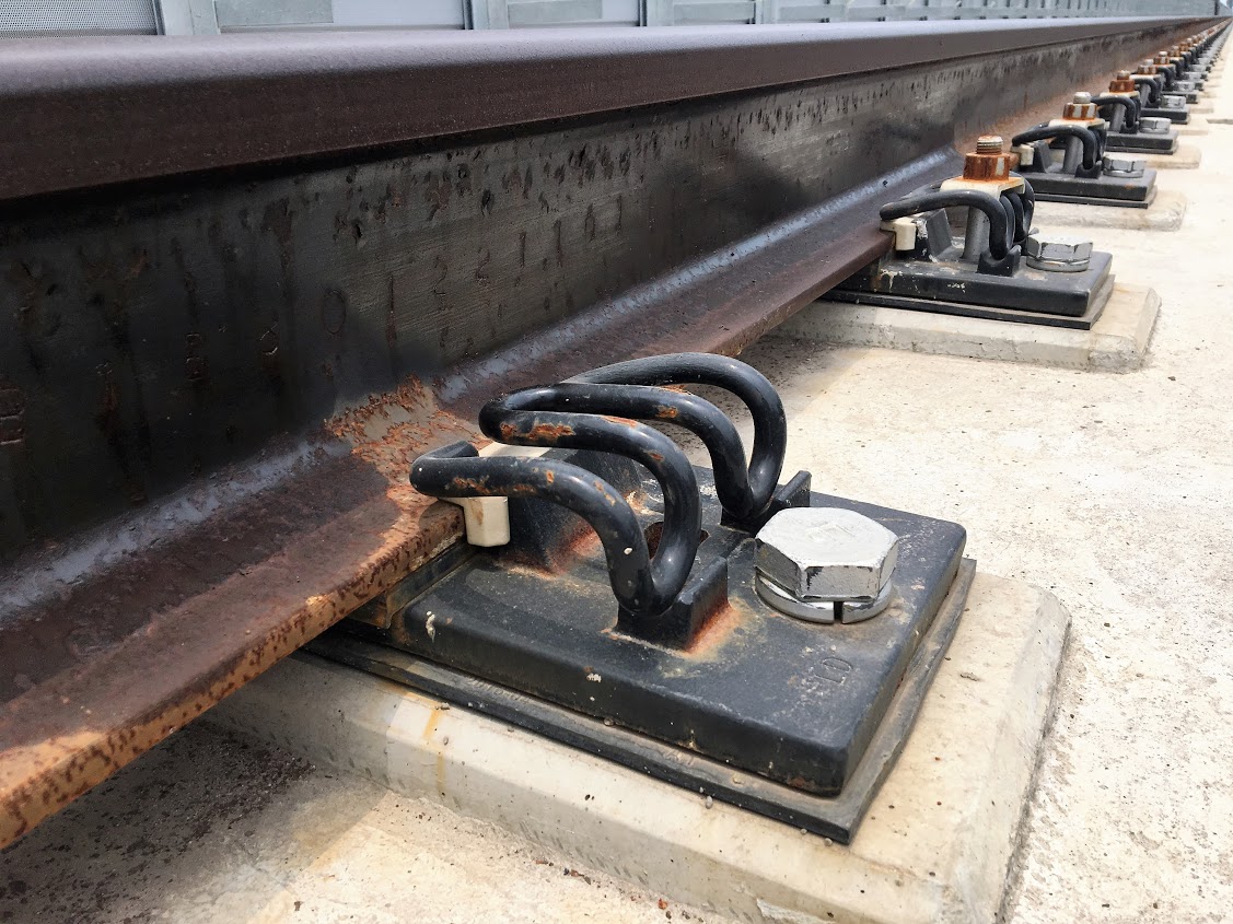 Cận cảnh những vết nứt tại dự án đường sắt trên cao Cát Linh - Hà Đông - Ảnh 7. Cận cảnh những vết nứt tại dự án đường sắt trên cao Cát Linh - Hà Đông - Ảnh 7.