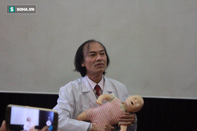 Nguyên Trưởng khoa Nhi BV Bạch Mai: Khi trẻ bị sốt, cha mẹ tuyệt đối không làm 5 điều sau - Ảnh 7.