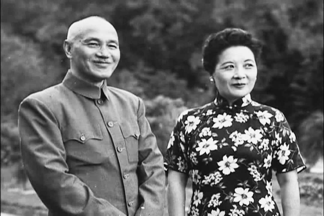 Báo TQ tiết lộ kế hoạch ám sát Tưởng Giới Thạch bất thành của Mỹ trên dãy Himalaya - Ảnh 2. Báo TQ tiết lộ kế hoạch ám sát Tưởng Giới Thạch bất thành của Mỹ trên dãy Himalaya - Ảnh 2.