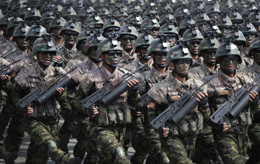 Chuyên gia Mỹ phát hiện một loạt đồ giả trong cuộc duyệt binh Triều Tiên - Ảnh 1. Chuyên gia Mỹ phát hiện một loạt đồ giả trong cuộc duyệt binh Triều Tiên - Ảnh 1.