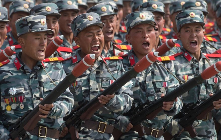 Chuyên gia Mỹ phát hiện một loạt đồ giả trong cuộc duyệt binh Triều Tiên - Ảnh 4. Chuyên gia Mỹ phát hiện một loạt đồ giả trong cuộc duyệt binh Triều Tiên - Ảnh 4.