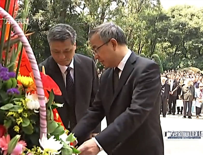 Đâu là bàn đạp chính trị mạnh nhất Trung Quốc, thế lực sau lưng ông Tập Cận Bình? - Ảnh 3. Đâu là bàn đạp chính trị mạnh nhất Trung Quốc, thế lực sau lưng ông Tập Cận Bình? - Ảnh 3.