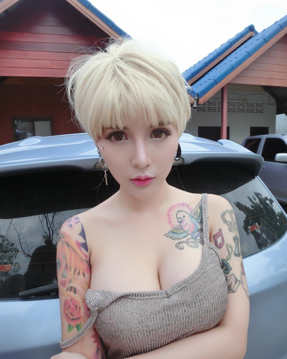 Hình xăm và đường cong của cô gái này đã khiến bao người mê mẩn - Ảnh 8. Hình xăm và đường cong của cô gái này đã khiến bao người mê mẩn - Ảnh 8.