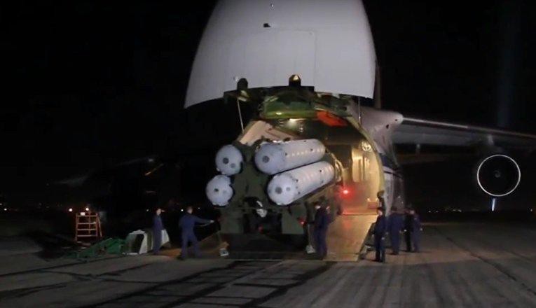 Tên lửa S-300 thay đổi cán cân lực lượng trong cuộc chiến Syria - Ảnh 1. Tên lửa S-300 thay đổi cán cân lực lượng trong cuộc chiến Syria - Ảnh 1.