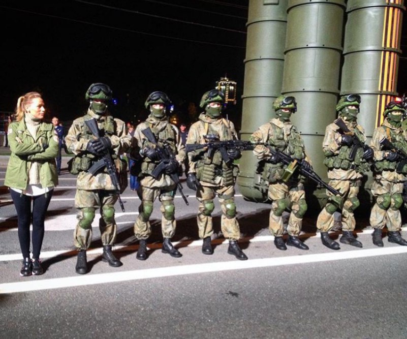 Truyền thông Anh sôi sục: Nga đưa quân, chuyển tên lửa S-300 và Kalibr sang Libya - Ảnh 3. Truyền thông Anh sôi sục: Nga đưa quân, chuyển tên lửa S-300 và Kalibr sang Libya - Ảnh 3.
