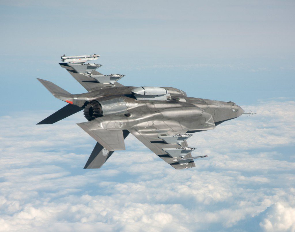 F-35 tham chiến ở Trung Đông, Lầu Năm Góc khen: Thực sự tốt, tốt một cách đáng ngạc nhiên! - Ảnh 1. F-35 tham chiến ở Trung Đông, Lầu Năm Góc khen: Thực sự tốt, tốt một cách đáng ngạc nhiên! - Ảnh 1.